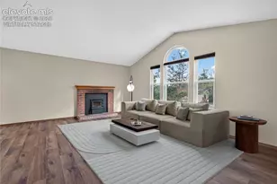 1760 Rimwood Dr, Colorado Springs, CO 80918 - Photo 6
