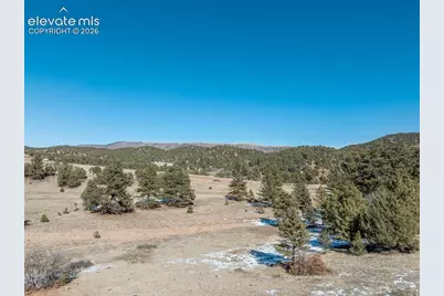 221 Chris Crossover Na, Canon City, CO 81212 - Photo 2