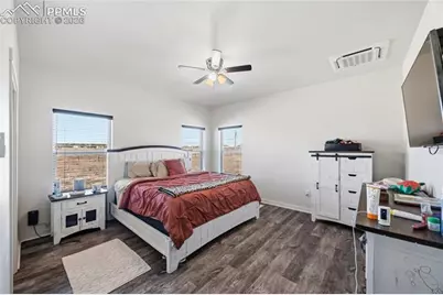 667 E Vermillion Drive, Pueblo, CO 81007 - Photo 20
