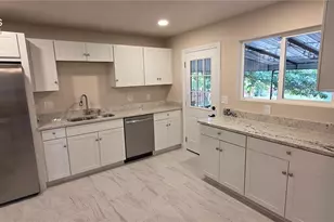 1404 Keaton Ln, Colorado Springs, CO 80909 - Photo 10