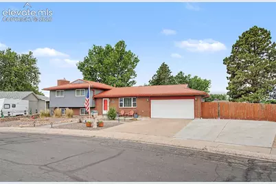 2110 Greenwich Circle, Colorado Springs, CO 80909 - Photo 4