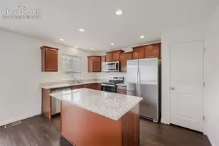 2496 Sierra Springs Dr, Colorado Springs, CO 80916 - Photo 4
