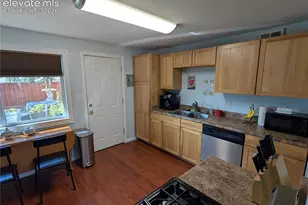 2025 Ontario Dr, Colorado Springs, CO 80910 - Photo 4