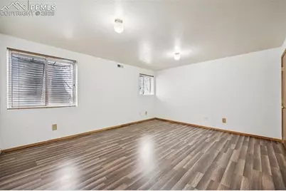 4220 Hunting Meadows Circle, Colorado Springs, CO 80916 - Photo 14