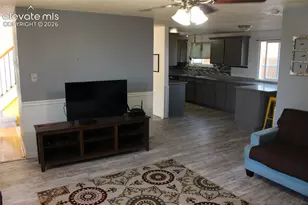 2229 Moccassin Dr, Colorado Springs, CO 80915 - Photo 4