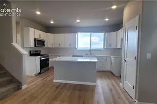 729 Belleza Vw, Colorado Springs, CO 80907 - Photo 12