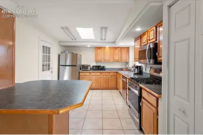 544 N Raymont Drive, Pueblo, CO 81007 - Photo 8