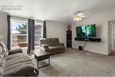 544 N Raymont Drive, Pueblo, CO 81007 - Photo 16