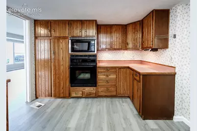 2203 Templeton Gap Road, Colorado Springs, CO 80907 - Photo 14
