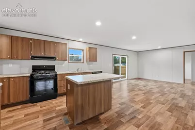 281 E Stewart Drive, Pueblo, CO 81007 - Photo 12