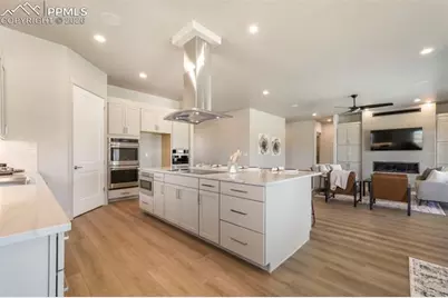11475 Bison Meadows Court, Colorado Springs, CO 80908 - Photo 16