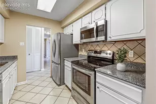 411 Lakewood Circle, Colorado Springs, CO 80910 - Photo 16