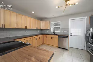 1827 W Kiowa St, Colorado Springs, CO 80904 - Photo 6