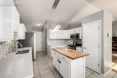 830 Winebrook Way, Fountain, CO 80817 - Photo 10