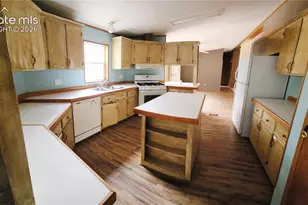 419 Donzi Trail, Florissant, CO 80816 - Photo 4