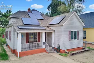 1047 Pine St, Pueblo, CO 81004 - Photo 2