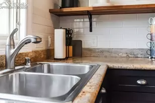 13 Oak Pl, Manitou Springs, CO 80829 - Photo 12