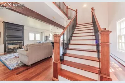 13 Oak Place, Manitou Springs, CO 80829 - Photo 2