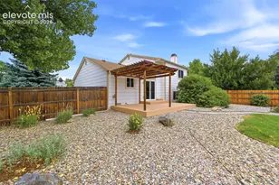 637 Trailcrest Ct, Colorado Springs, CO 80906 - Photo 38