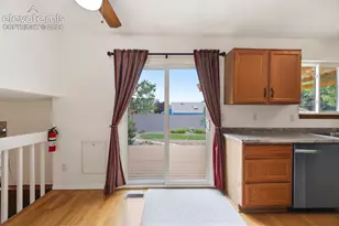 637 Trailcrest Ct, Colorado Springs, CO 80906 - Photo 12