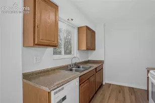 4531 La Cresta Dr, Colorado Springs, CO 80918 - Photo 12