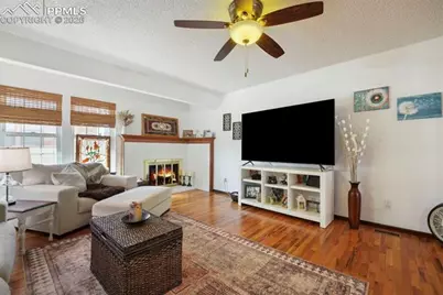 2083 Sussex Lane, Colorado Springs, CO 80909 - Photo 4
