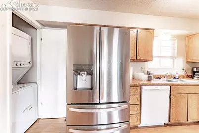 2516 Glen View Avenue, Colorado Springs, CO 80904 - Photo 28