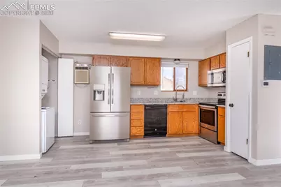 2516 Glen View Avenue, Colorado Springs, CO 80904 - Photo 12