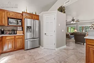 7524 Engineers Ct, Larkspur, CO 80118 - Photo 10