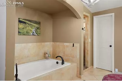 1660 Mesa Avenue, Colorado Springs, CO 80906 - Photo 12