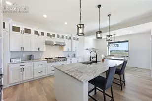 1237 N Challenger Pl, Pueblo West, CO 81007 - Photo 8