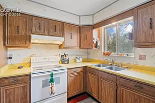 1615 Mineola St, Colorado Springs, CO 80915 - Photo 10