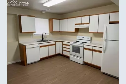 687-693 E Laporte Drive, Pueblo, CO 81007 - Photo 4