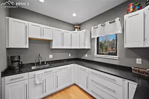 3425 Palmer Hill Ct, Colorado Springs, CO 80907 - Photo 18