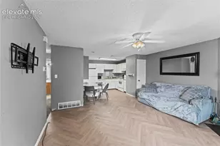 4323 Hawks Lookout Ln, Colorado Springs, CO 80916 - Photo 4