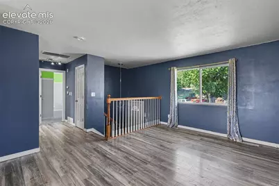 1049 Cambridge Avenue, Colorado Springs, CO 80906 - Photo 2