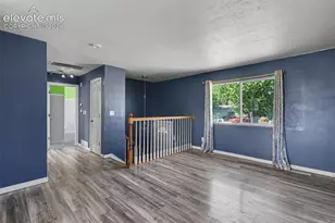 1049 Cambridge Ave, Colorado Springs, CO 80906 - Photo 2