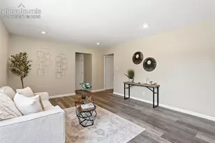 2725 Flintridge Dr, Colorado Springs, CO 80918 - Photo 10