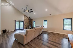 412 Obsidian Dr, Florissant, CO 80816 - Photo 14