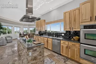 3725 Twisted Oak Cir, Colorado Springs, CO 80904 - Photo 10