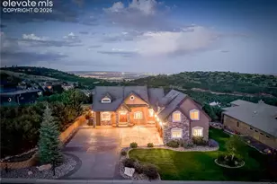 3725 Twisted Oak Cir, Colorado Springs, CO 80904 - Photo 2