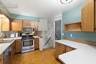 1228 Fagin Dr, Colorado Springs, CO 80915 - Photo 8