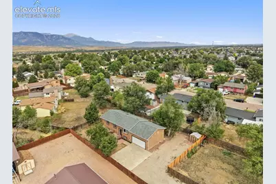 2035 Fountain Mesa Road, Fountain, CO 80817 - Photo 8
