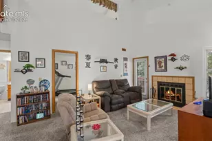 2338 Troy Ct, Colorado Springs, CO 80918 - Photo 2