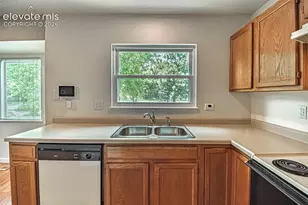6109 Lowlander Ct, Colorado Springs, CO 80922 - Photo 4