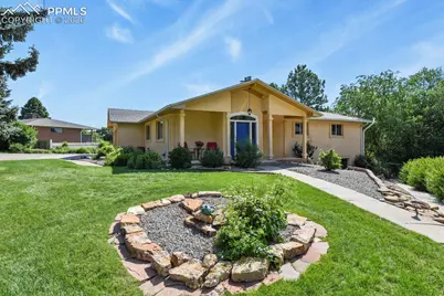23 Crescent Lane, Colorado Springs, CO 80904 - Photo 2