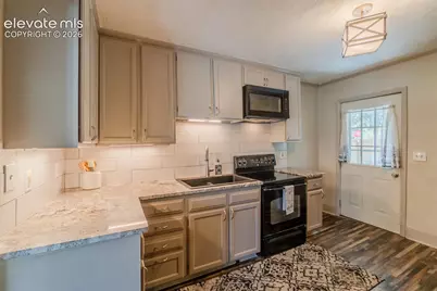 2701 Wood Avenue, Colorado Springs, CO 80907 - Photo 8