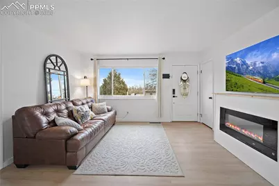 622 Paradise Lane, Colorado Springs, CO 80904 - Photo 4