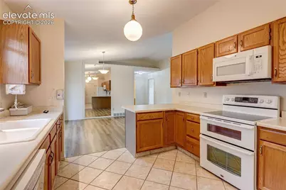 2580 Patriot Heights, Colorado Springs, CO 80904 - Photo 8