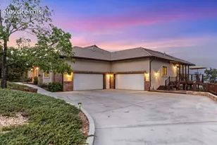 3325 Cedar Heights Dr, Colorado Springs, CO 80904 - Photo 2